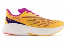 chaussures running femme new balance fuelcell rc elite v2 orange rose 40